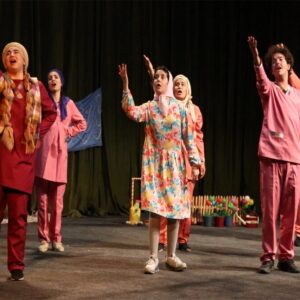 کودک با خیال و فانتزی زندگی می‌کند؛ نمایش‌های نوجوانانه فقیر هستند