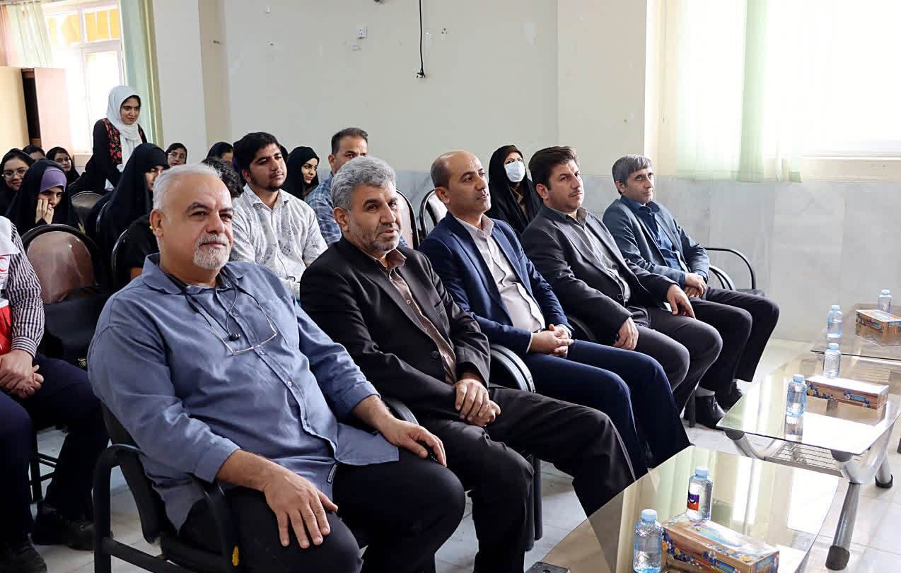 فرماندار دشتی: دانشجویان در توسعه شهرستان نقش آفرین باشند