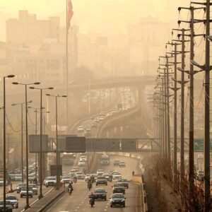 زندگی میان آلودگی هوای اراک؛ نفس‌های کوتاه در سایه صنایع و خودروها