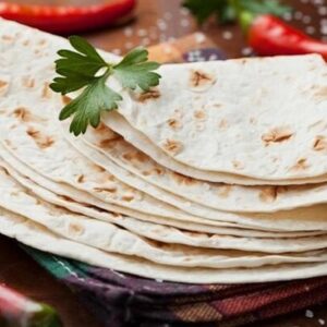 تأمین کالاهای اساسی و نان در بشاگرد بدون مشکل ادامه دارد