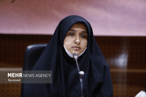 آمره: اقدامات فرهنگی شهرداری قم در هفته مقام زن شایسته تقدیر است