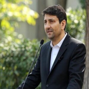 اجرای مصوبه تسهیل دسترسی به سکوهای بین المللی را با جدیت دنبال می‌کنیم