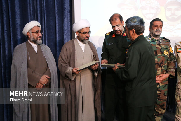 مراسم گرامیداشت روز جوان و جشنواره حضرت علی اکبر(ع) در سنندج