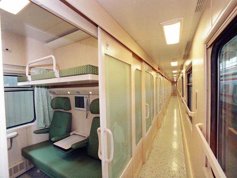 بلیط رفت و برگشت قطار اصفهان - مشهد؛ بهترین گزینه برای زائران