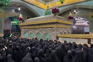 مراسم غبارروبی ضریح مطهر امام رضا (ع) با حضور بانوان برگزار شد