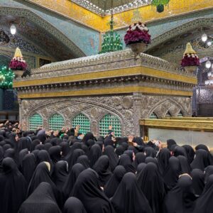 مراسم غبارروبی ضریح مطهر امام رضا (ع) با حضور بانوان برگزار شد