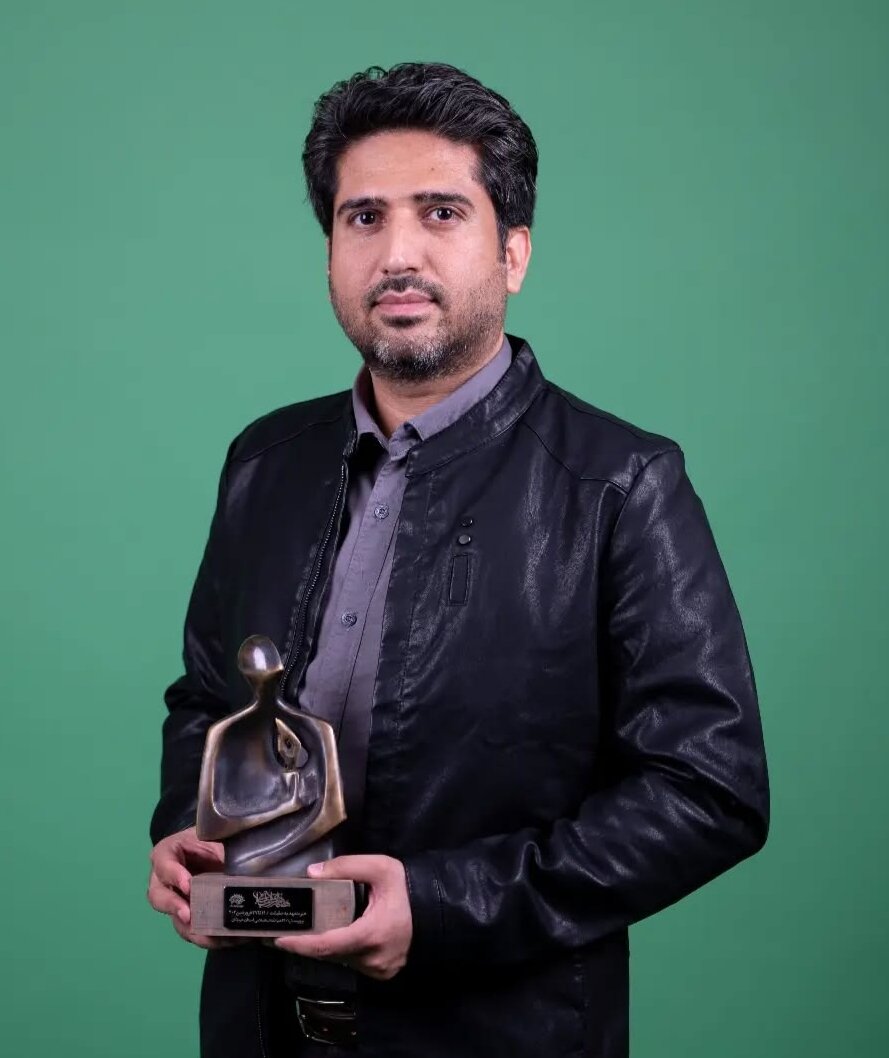 از محله سیدکامل تا طوبای زرین فجر؛ روایت دغدغههای یک هنرمند هرمزگانی