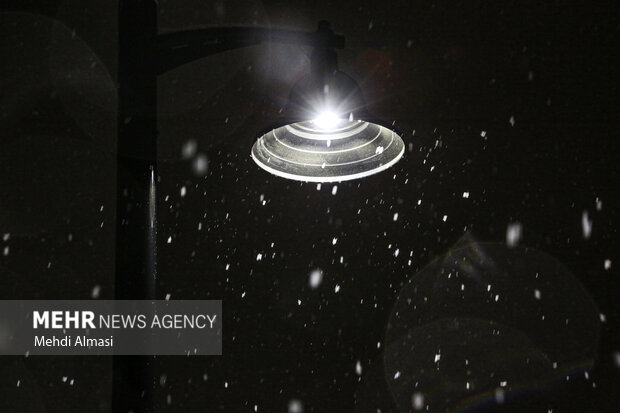 بارش برف در زنجان