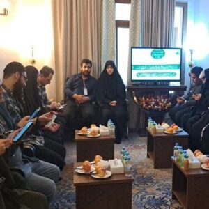 نشست صمیمی زوج‌های جوان عمره دانشجویی در مدینه برگزار شد