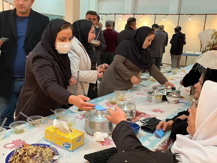 جشنواره غذاهای بومی در کامیاران؛گردهمایی زنان برای احیای سنتهای غذایی