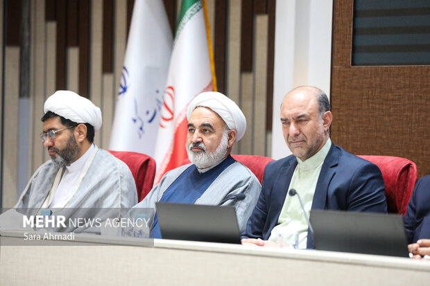 آیین بهره‌برداری از ۲۸۲پروژه‌ آبرسانی در ۱۷۷ روستای استان با حضور مسئولان کشوری و استانی