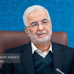 وزیر کشور: یزد قطب تأثیرگذار در توسعه اقتصادی کشور است