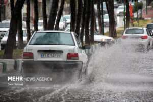 باران در کرمانشاه؛ از خیابان‌های خیس تا آسمان ابری شهر