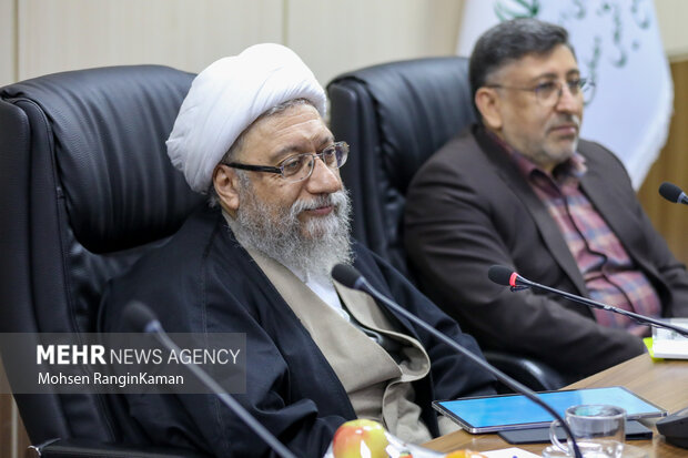 نشست دانشجویان با رئیس مجمع تشخیص مصلحت نظام