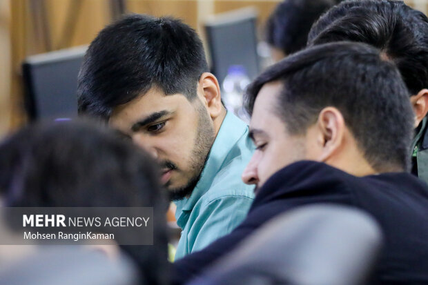 نشست دانشجویان با رئیس مجمع تشخیص مصلحت نظام