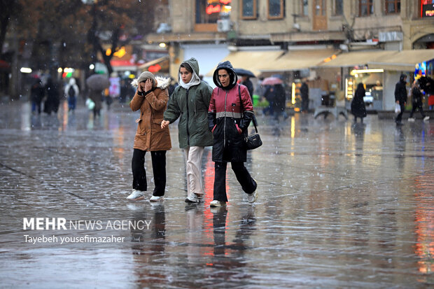 بارش سنگین باران در همدان