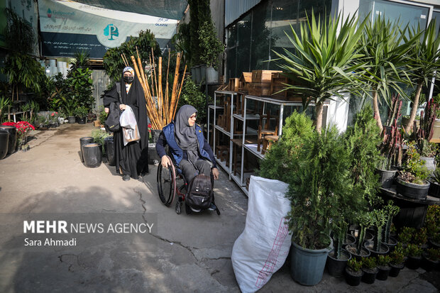 حال و هوای بازارهای مشهد به مناسبت روز مادر