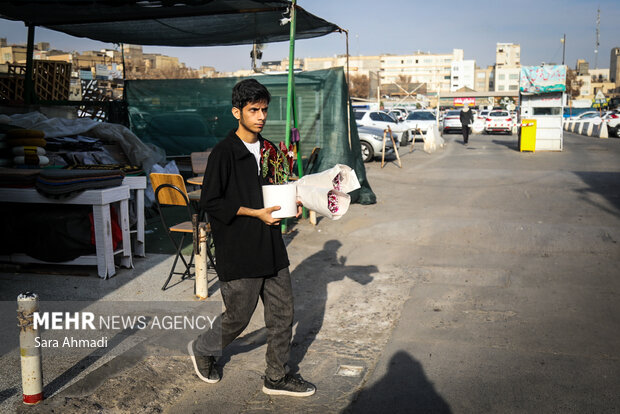 حال و هوای بازارهای مشهد به مناسبت روز مادر