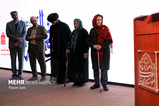 نکوداشت بانوان مؤثر در موزه ملک