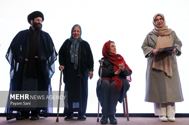 نکوداشت بانوان مؤثر در موزه ملک