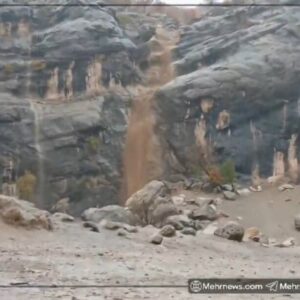 جاری شدن آبشارها در بخش پاپی