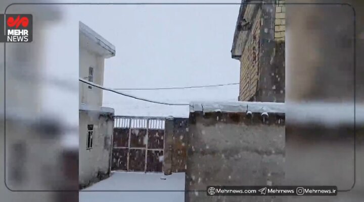بارش برف در روستاهای دلفان
