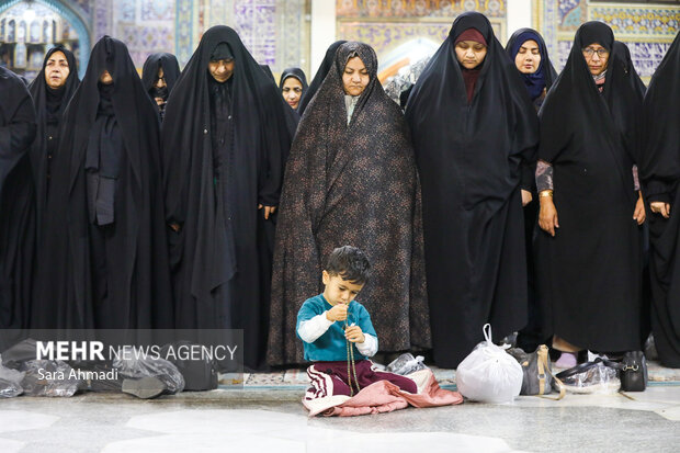 حال و هوای حرم امام رضا (ع) همزمان با ایام میلاد حضرت فاطمه (س)