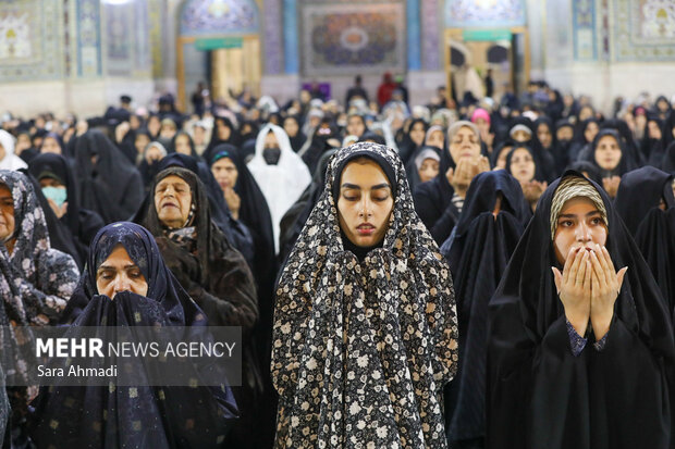 حال و هوای حرم امام رضا (ع) همزمان با ایام میلاد حضرت فاطمه (س)