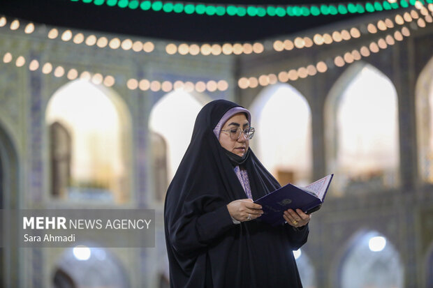 حال و هوای حرم امام رضا (ع) همزمان با ایام میلاد حضرت فاطمه (س)