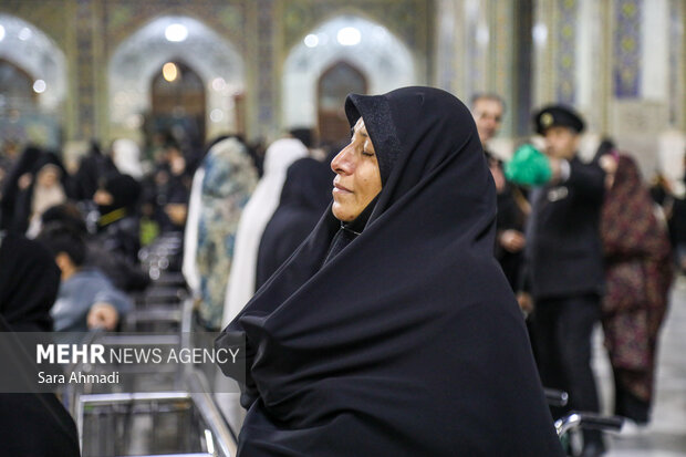 حال و هوای حرم امام رضا (ع) همزمان با ایام میلاد حضرت فاطمه (س)