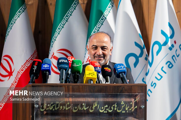 تجلیل از مادران و همسران شهدای جنگ ۱۲ روزه