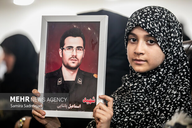 تجلیل از مادران و همسران شهدای جنگ ۱۲ روزه