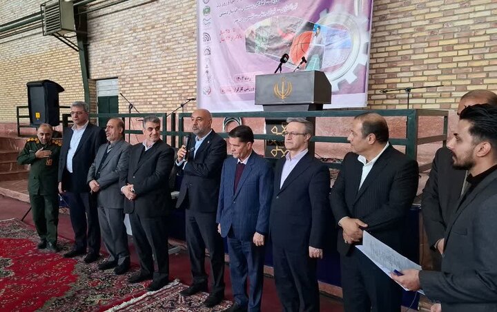 وزیر تعاون قول داد: تمام‌توان برای ورزش کارگری و اصلاح قانون مالیات