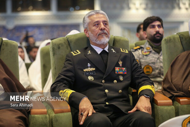 پنجمین جشنواره سراسری زوج های جوان ارتش در حرم مطهر رضوی