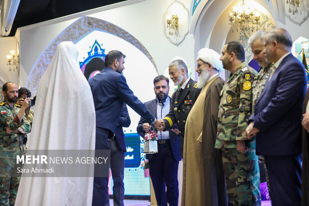 پنجمین جشنواره سراسری زوج های جوان ارتش در حرم مطهر رضوی