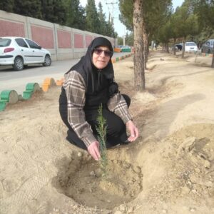 ترویج فرهنگ درختکاری با پویش «نهال‌کاری به مناسبت روز مادر» در سمنان