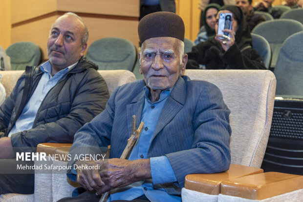 اختتامیه اولین جشنواره ملی نمد در شهرکرد