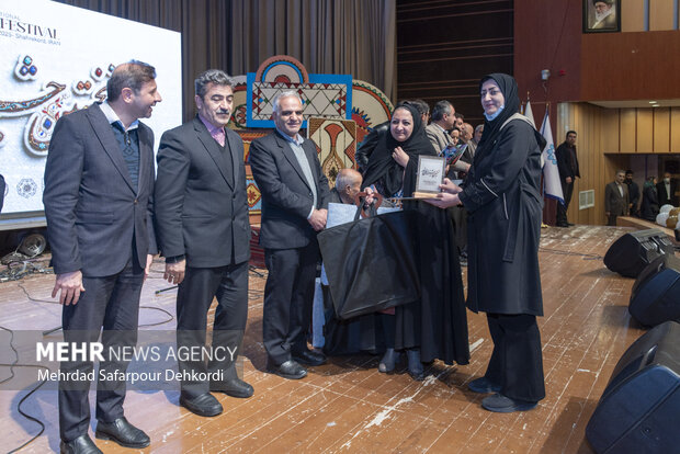 اختتامیه اولین جشنواره ملی نمد در شهرکرد