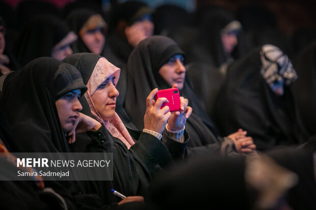 هم‌اندیشی «انسجام ملی و ارزش‌های اخلاقی با تاکید بر عفاف و حجاب»