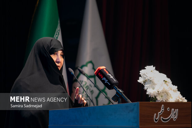 هم‌اندیشی «انسجام ملی و ارزش‌های اخلاقی با تاکید بر عفاف و حجاب»