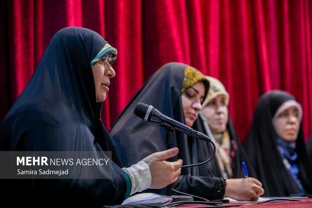 هم‌اندیشی «انسجام ملی و ارزش‌های اخلاقی با تاکید بر عفاف و حجاب»