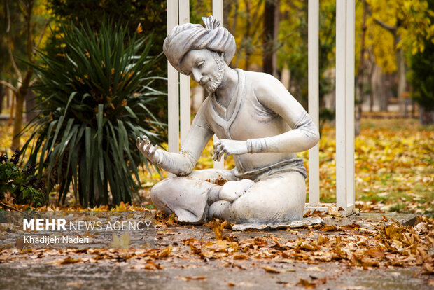 باران پاییزی در چهارباغ اصفهان