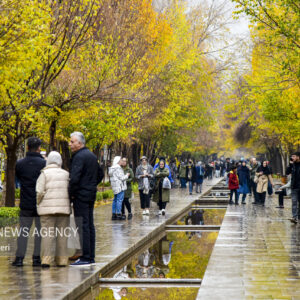 باران پاییزی در چهارباغ اصفهان
