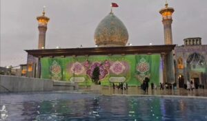 باران رحمت الهی صحن حرم شاهچراغ(ع) را در آغوش گرفت