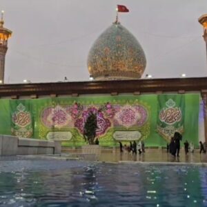 باران رحمت الهی صحن حرم شاهچراغ(ع) را در آغوش گرفت