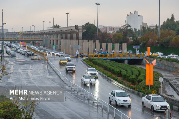 بارش باران پاییزی در قم