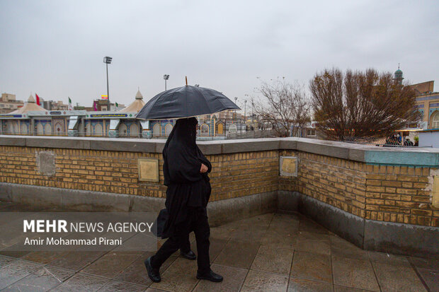 بارش باران پاییزی در قم