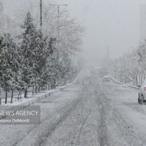 بارش برف و باران در محورهای مواصلاتی چهارمحال و بختیاری