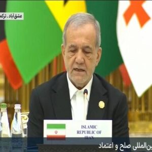 صلح از طریق گفتگوی برابر و پرهیز از یکجانبه گرایی قابل دستیابی است