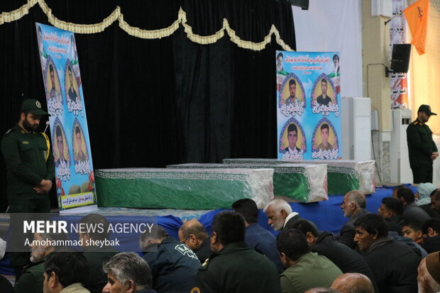 آیین تشییع شهدای حادثه تروریستی لار در زابل